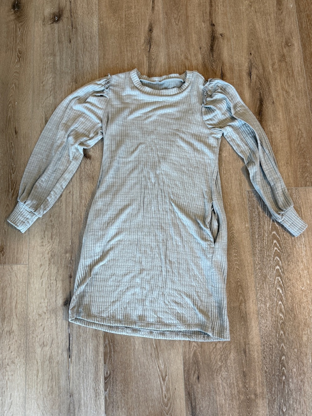 Ribbed Knit Balloon Sleeve Dress in Heather Grey